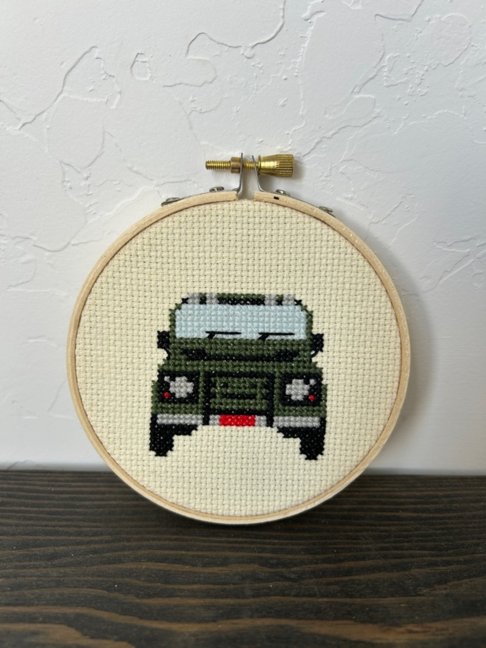 Cross-Stitch Mini Jeep Hoop